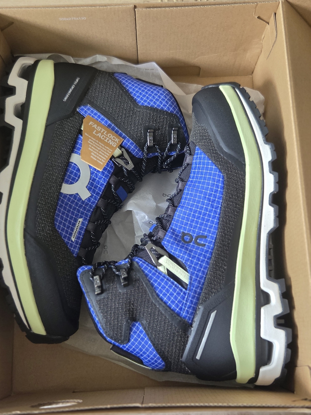 On Running Womens (Or Man) Blue Trail Shoes with Green Accents